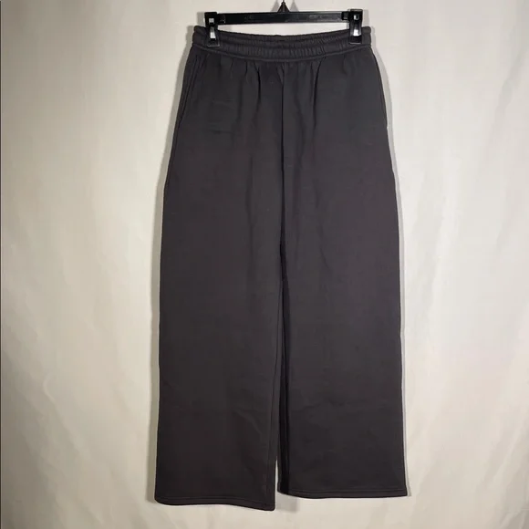 EDIKTED WOMENS BONNEY BOW DETAIL SWEATPANTS WIDE LEG SMALL NWT - Picture 2 of 8